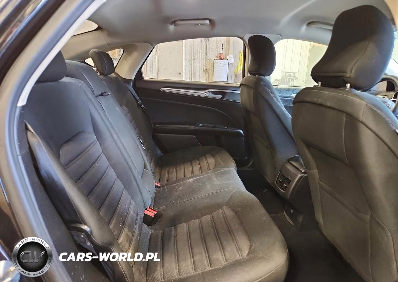 2019 Ford Fusion Se VIN:3FA6P0HD0KR193482 - 10