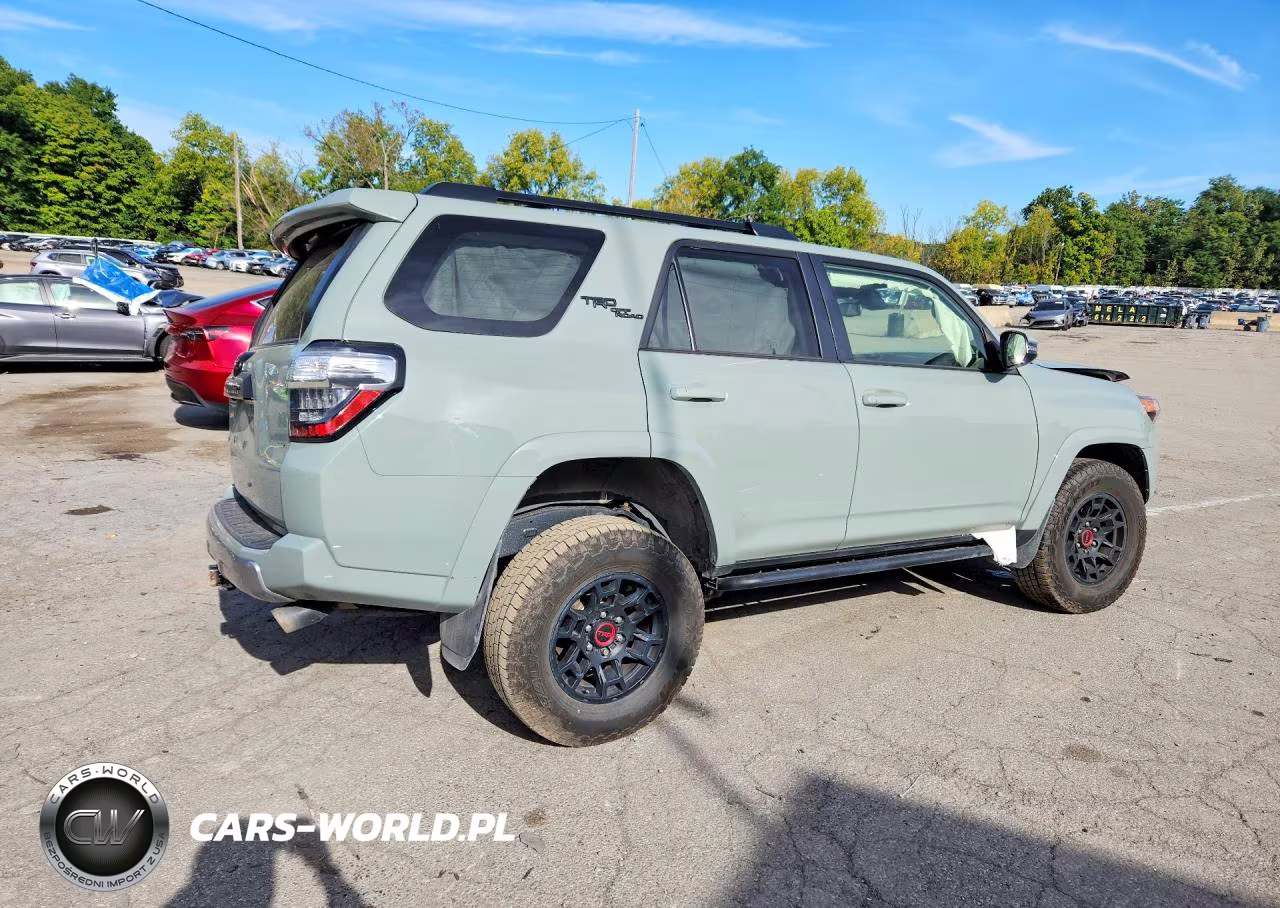 2023 Toyota 4Runner Trd Off-Road Premium VIN:JTERU5JR2P6127731 - 3