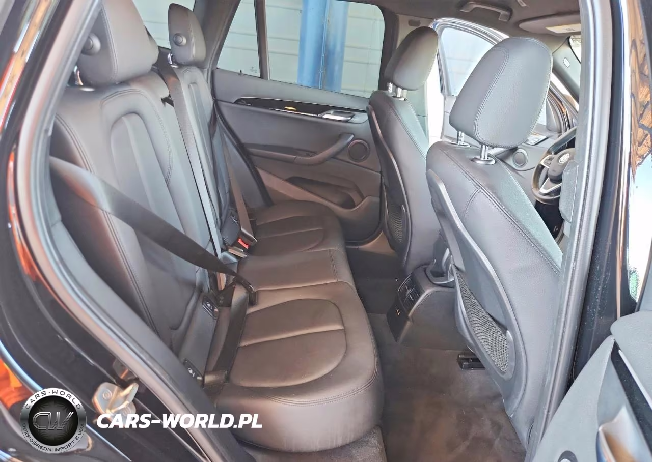 2018 BMW X1 Sdrive28I VIN:WBXHU7C31J5L09795 - 11