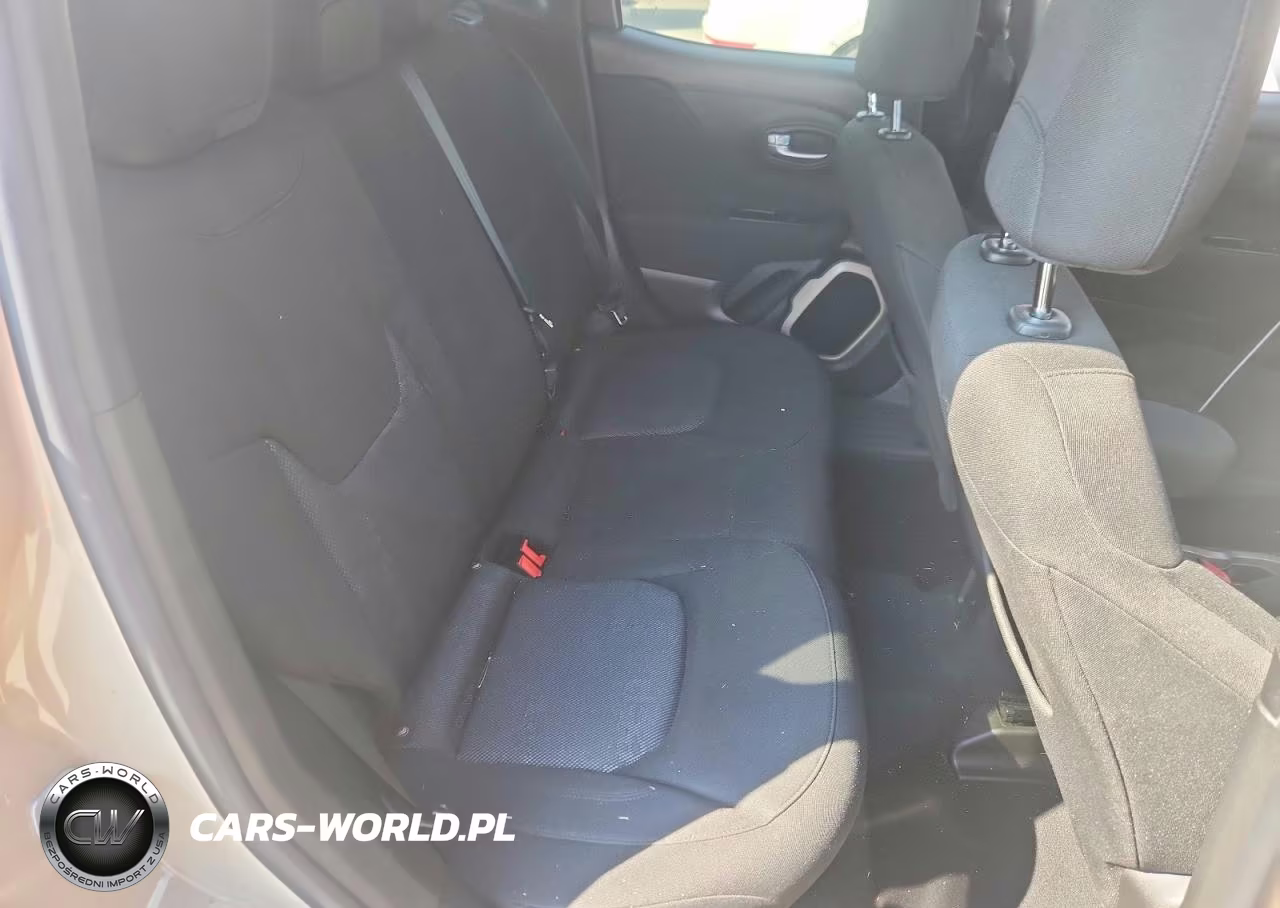 2016 Jeep Renegade Latitude VIN:ZACCJABT4GPD84702 - 10