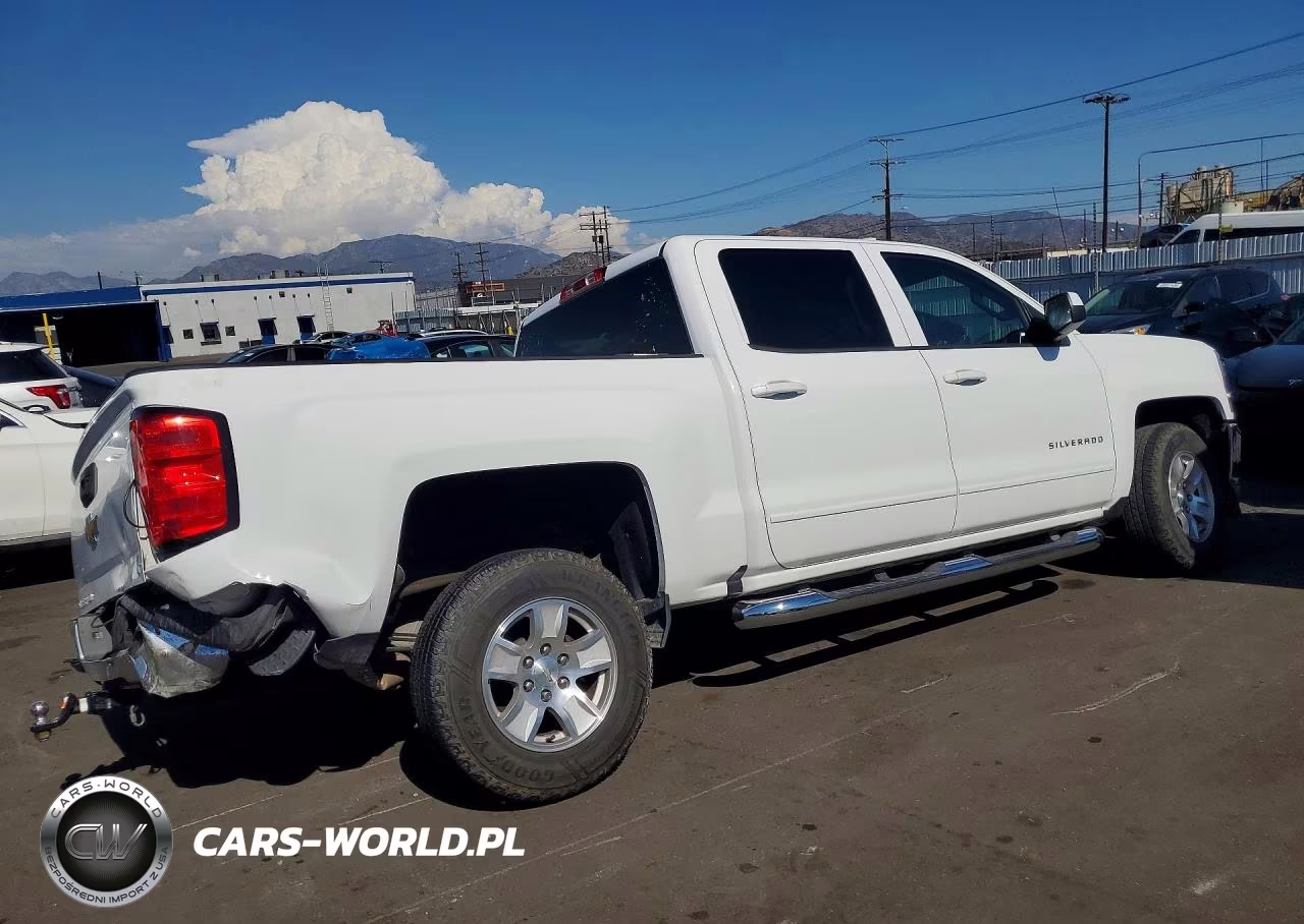 2018 Chevrolet Silverado C1500 Lt VIN:3GCPCREC4JG369504 - 3