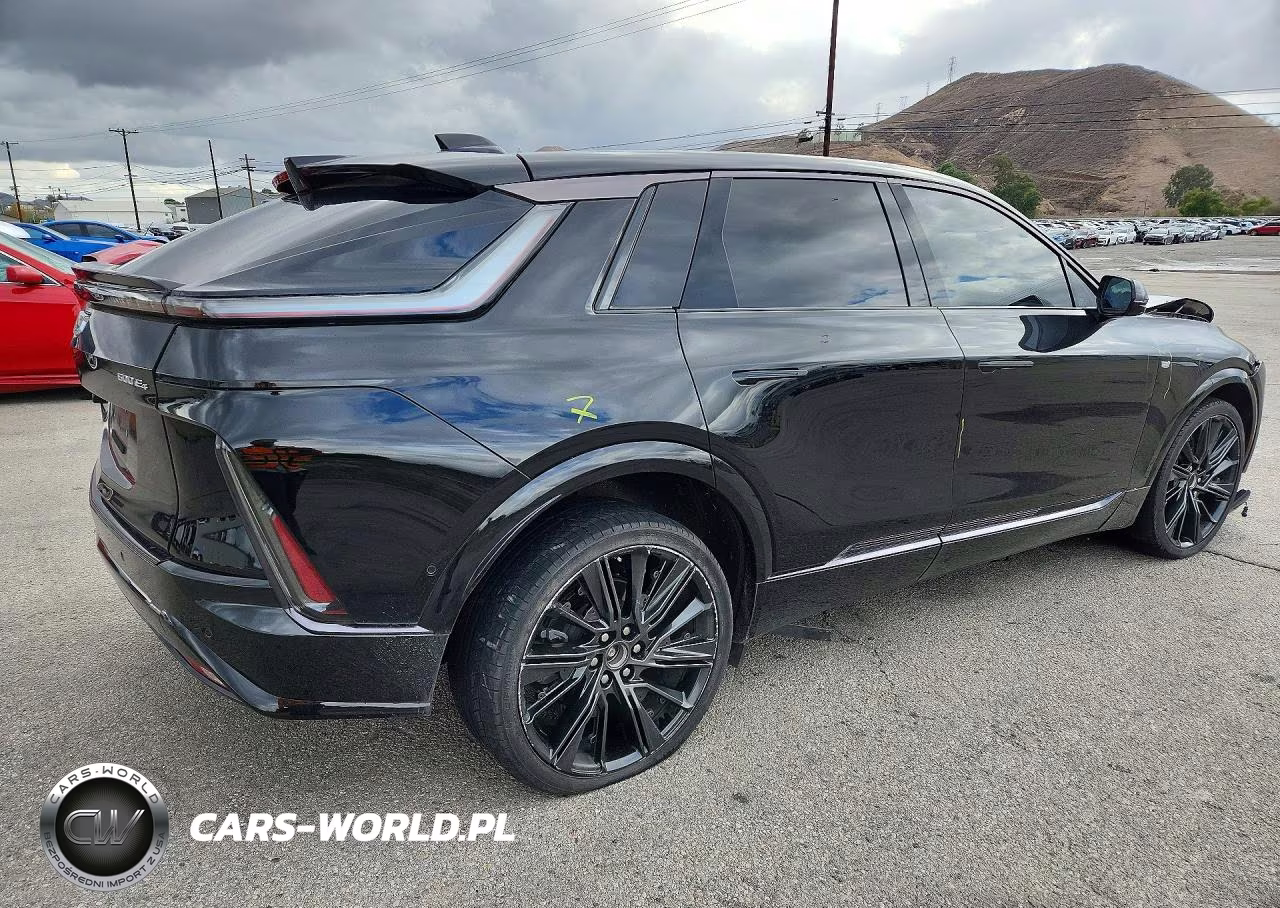 2024 Cadillac Lyriq Sport VIN:1GYKPTRL0RZ127062 - 3
