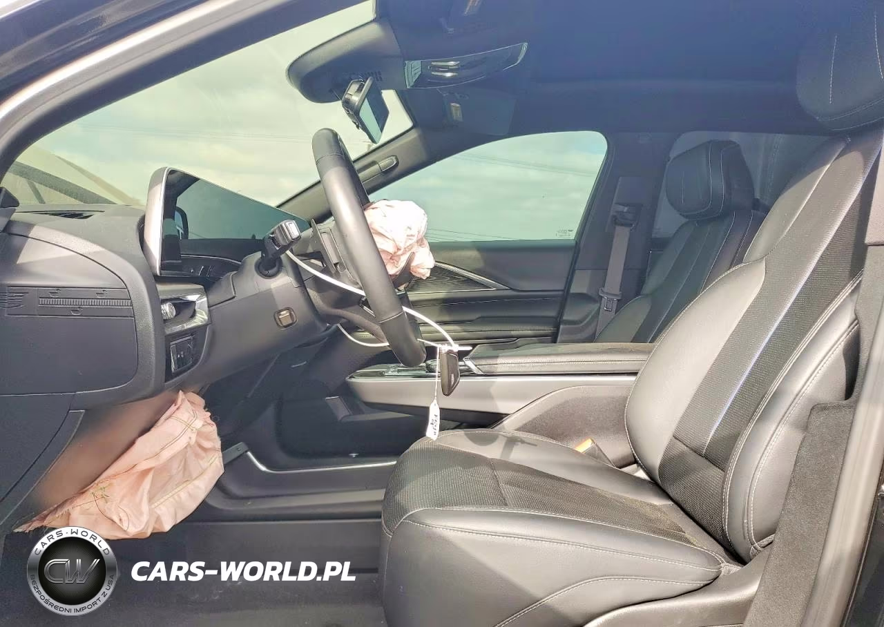 2024 Cadillac Lyriq Sport VIN:1GYKPTRL0RZ127062 - 7