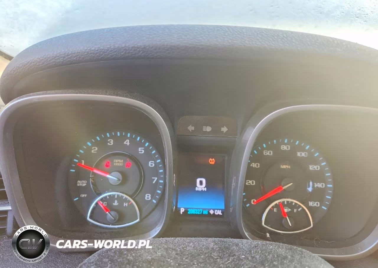 2015 Chevrolet Malibu Ls VIN:1G11A5SL9FU139737 - 9