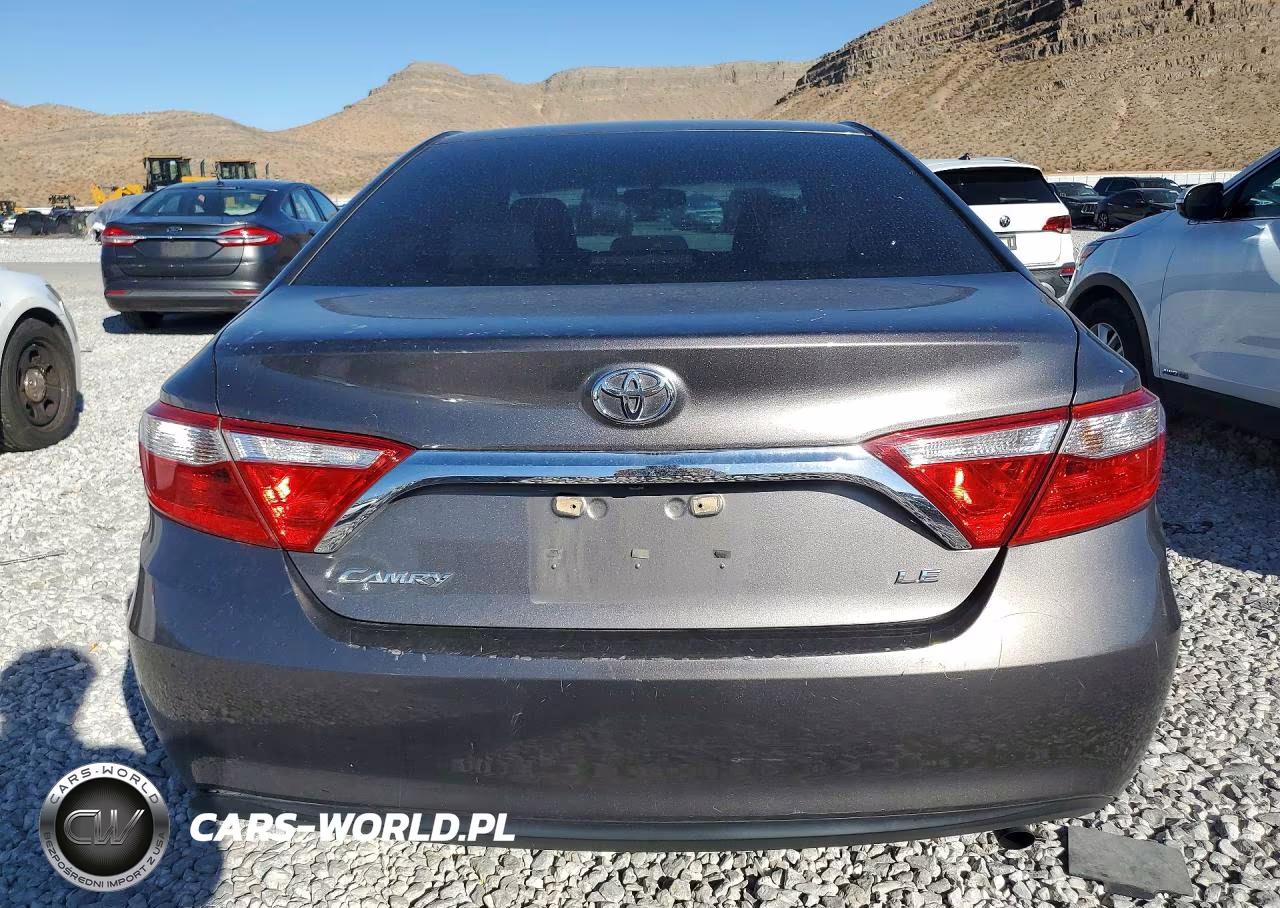 2017 Toyota Camry Le VIN:4T1BF1FK2HU350901 - 6
