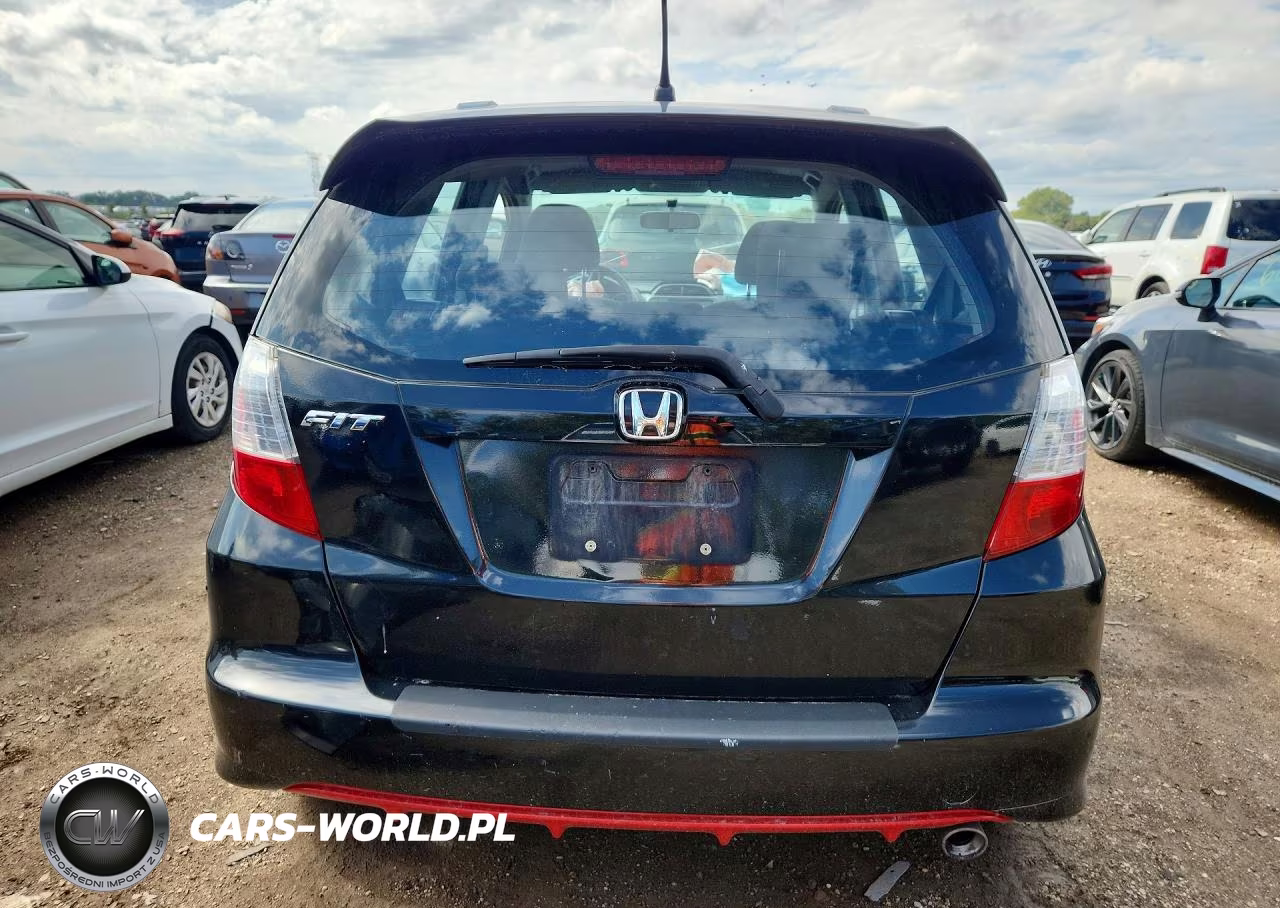 2011 Honda Fit Sport VIN:JHMGE8H55BC014264 - 6