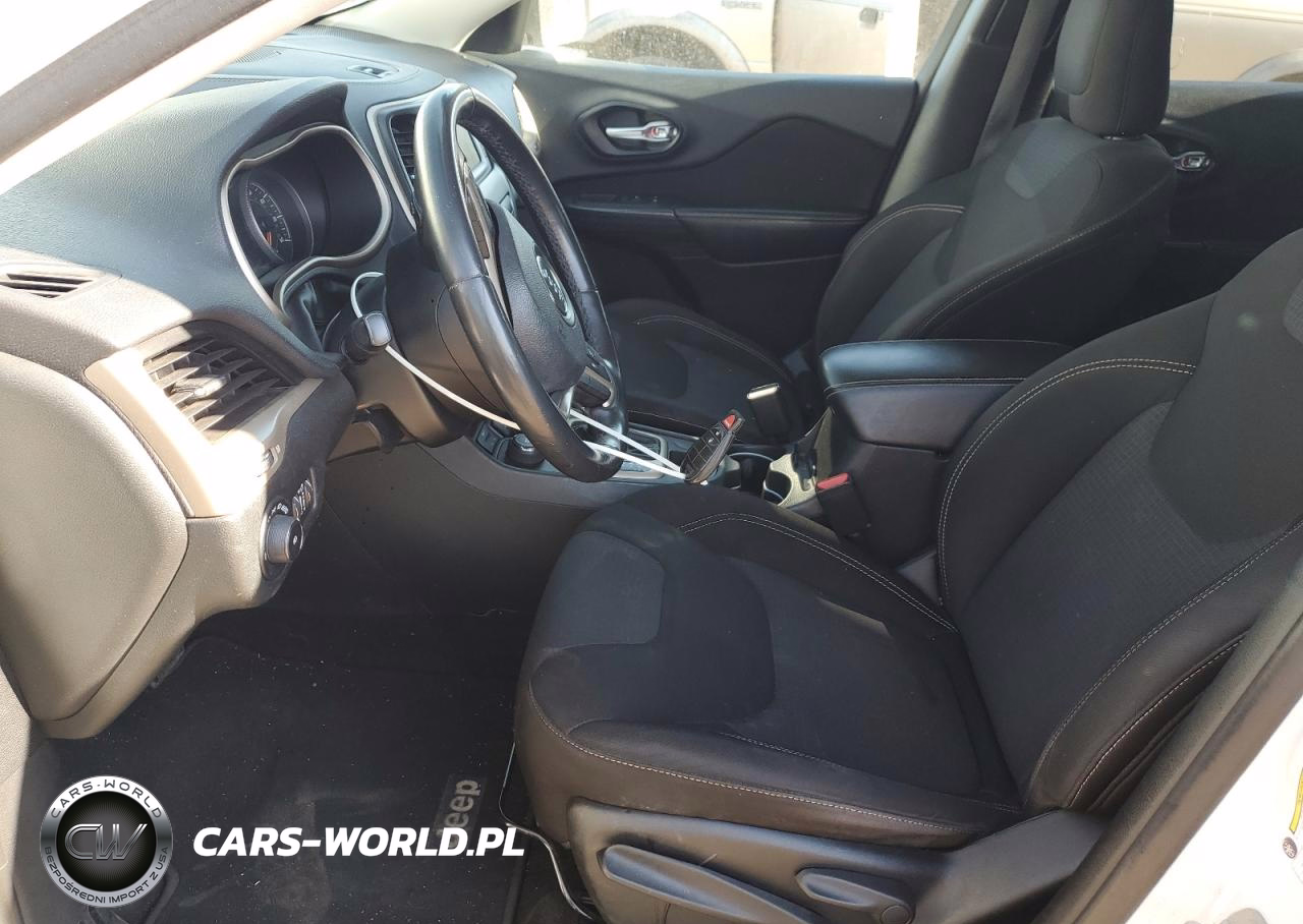2015 Jeep Cherokee Latitude VIN:1C4PJMCB7FW633150 - 7
