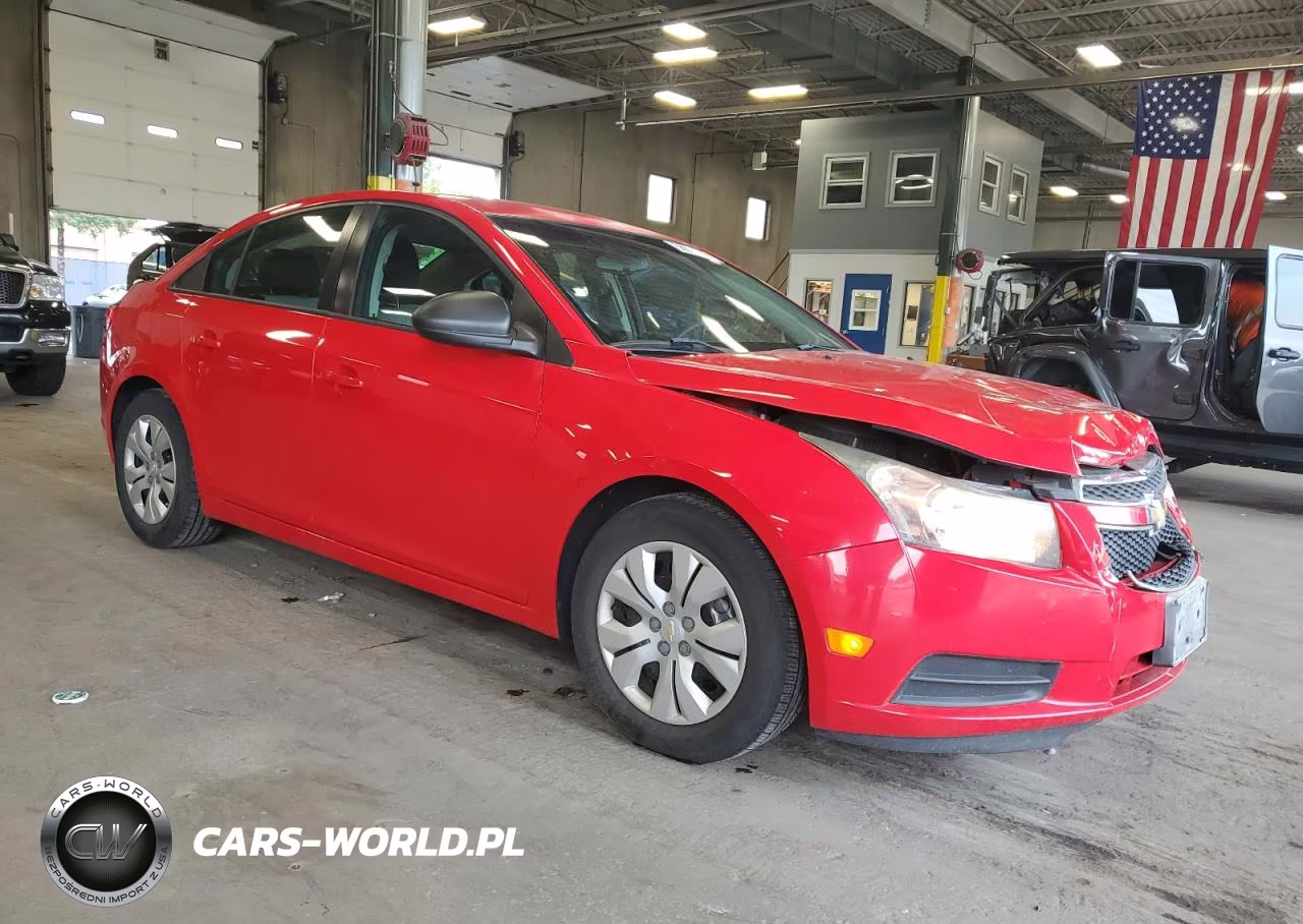 2014 Chevrolet Cruze Ls VIN:1G1PA5SH4E7411663 - 4