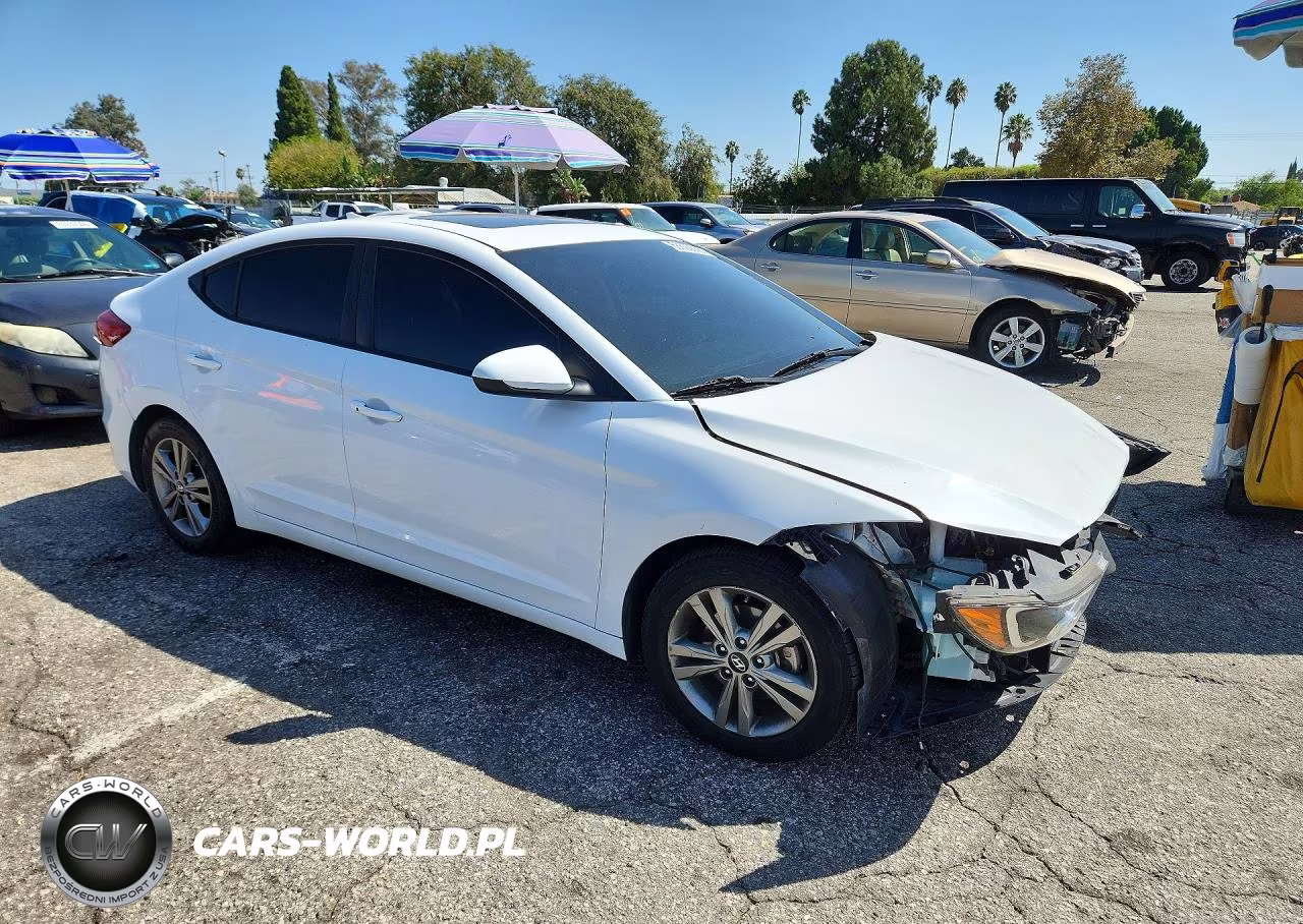 2018 Hyundai Elantra Value Edition VIN:5NPD84LFXJH399313 - 4