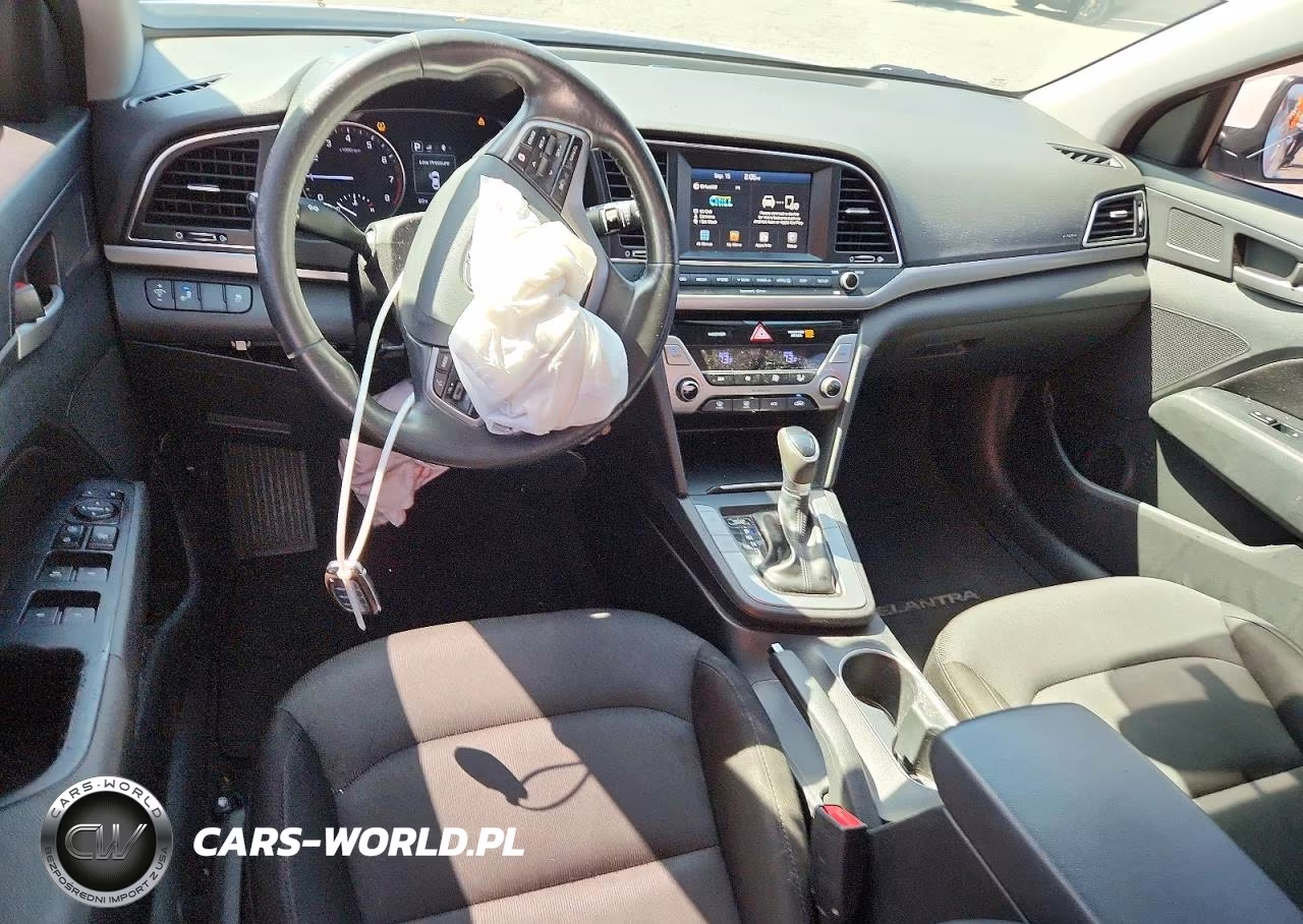 2018 Hyundai Elantra Value Edition VIN:5NPD84LFXJH399313 - 8