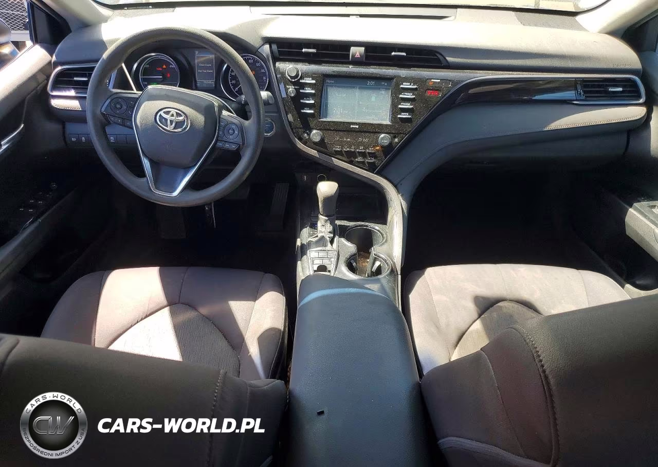 2020 Toyota Camry Le VIN:4T1C31AK0LU009865 - 8