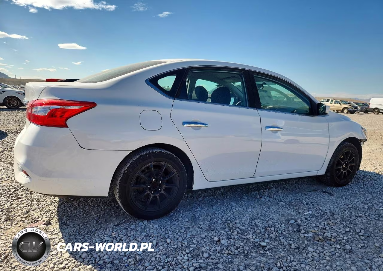 2018 Nissan Sentra S VIN:3N1AB7AP0JY282623 - 3