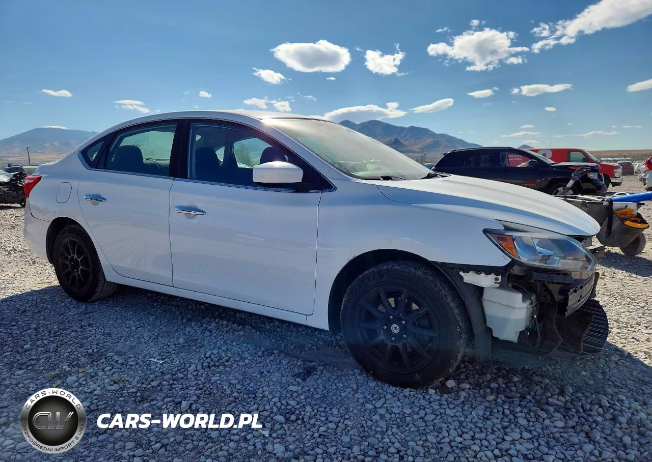 2018 Nissan Sentra S VIN:3N1AB7AP0JY282623 - 4