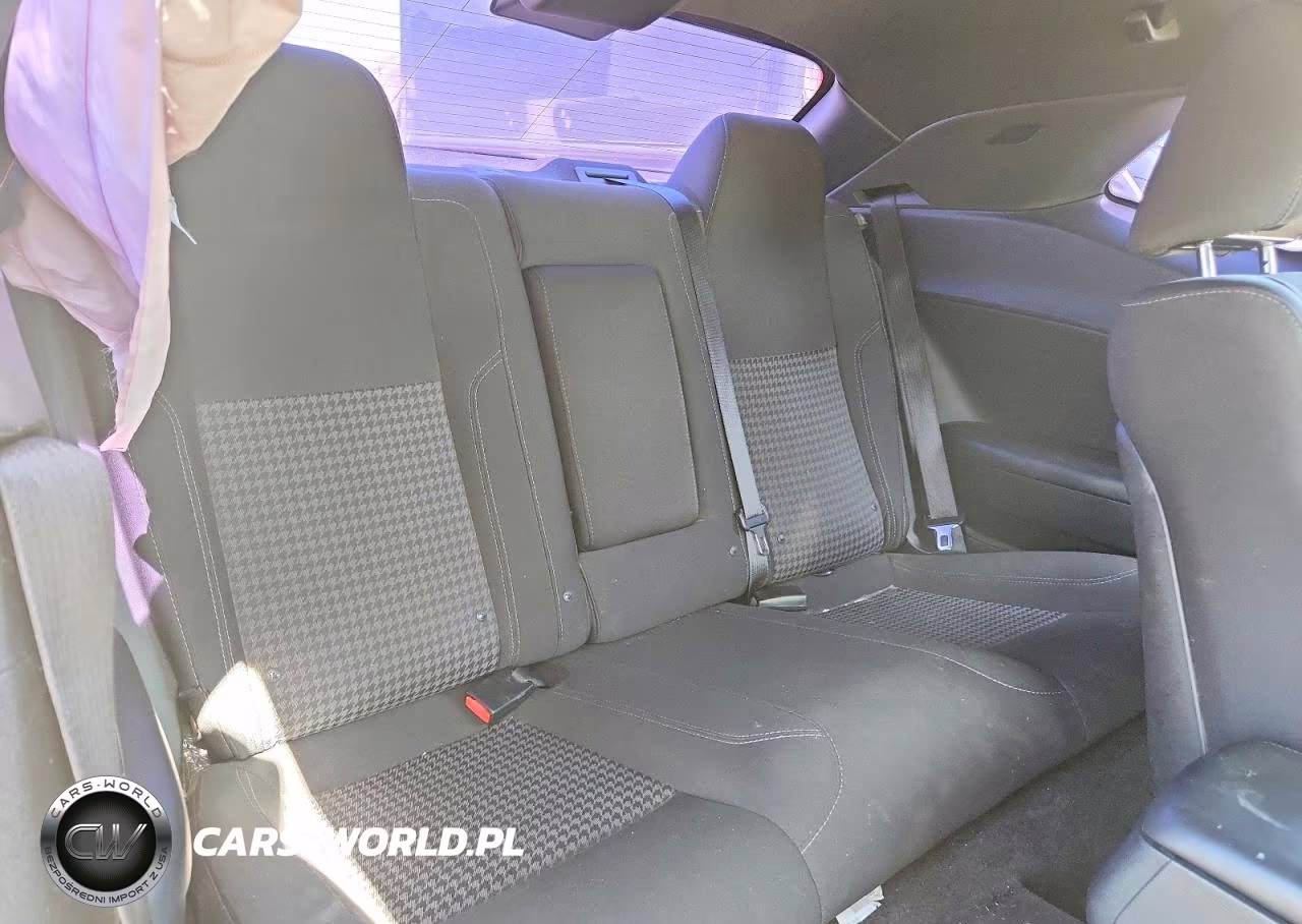 2015 Dodge Challenger Sxt VIN:2C3CDZAG2FH793957 - 10