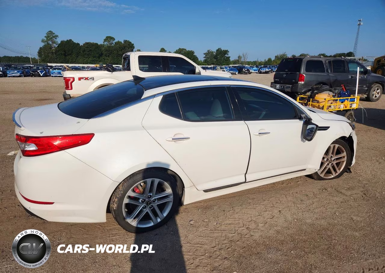 2013 Kia Optima Sx VIN:5XXGR4A64DG094953 - 3