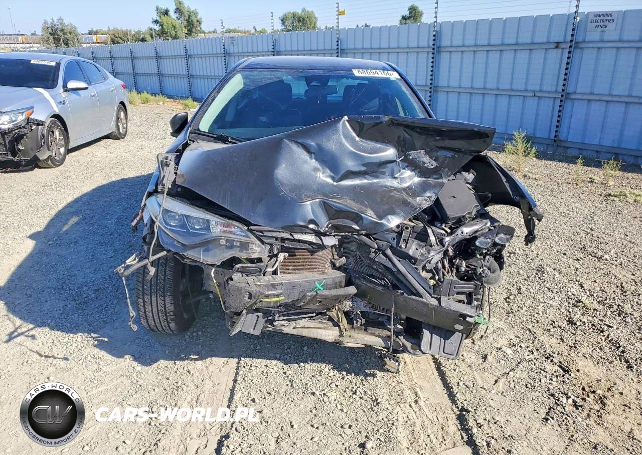 2019 Toyota Corolla Se VIN:2T1BURHE5JC154410 - 5