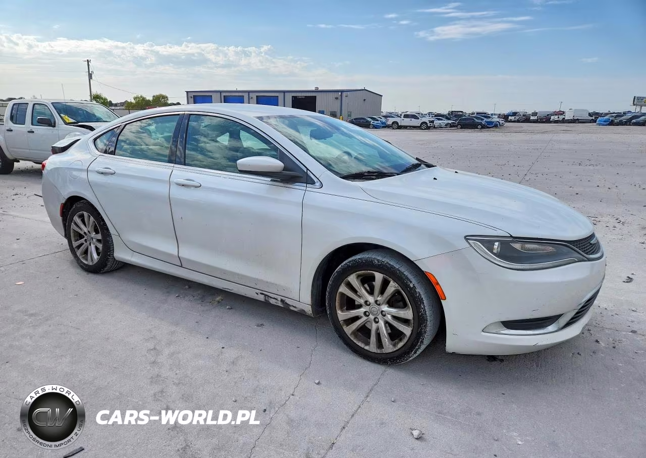 2015 Chrysler 200 Limited VIN:1C3CCCAB3FN652908 - 4
