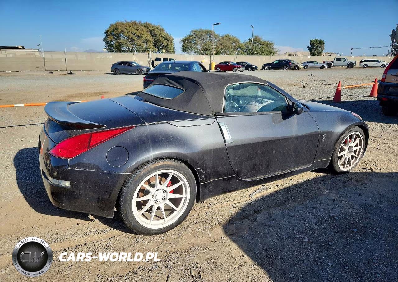 2005 Nissan 350Z Enthusiast VIN:JN1AZ36A75M753538 - 3