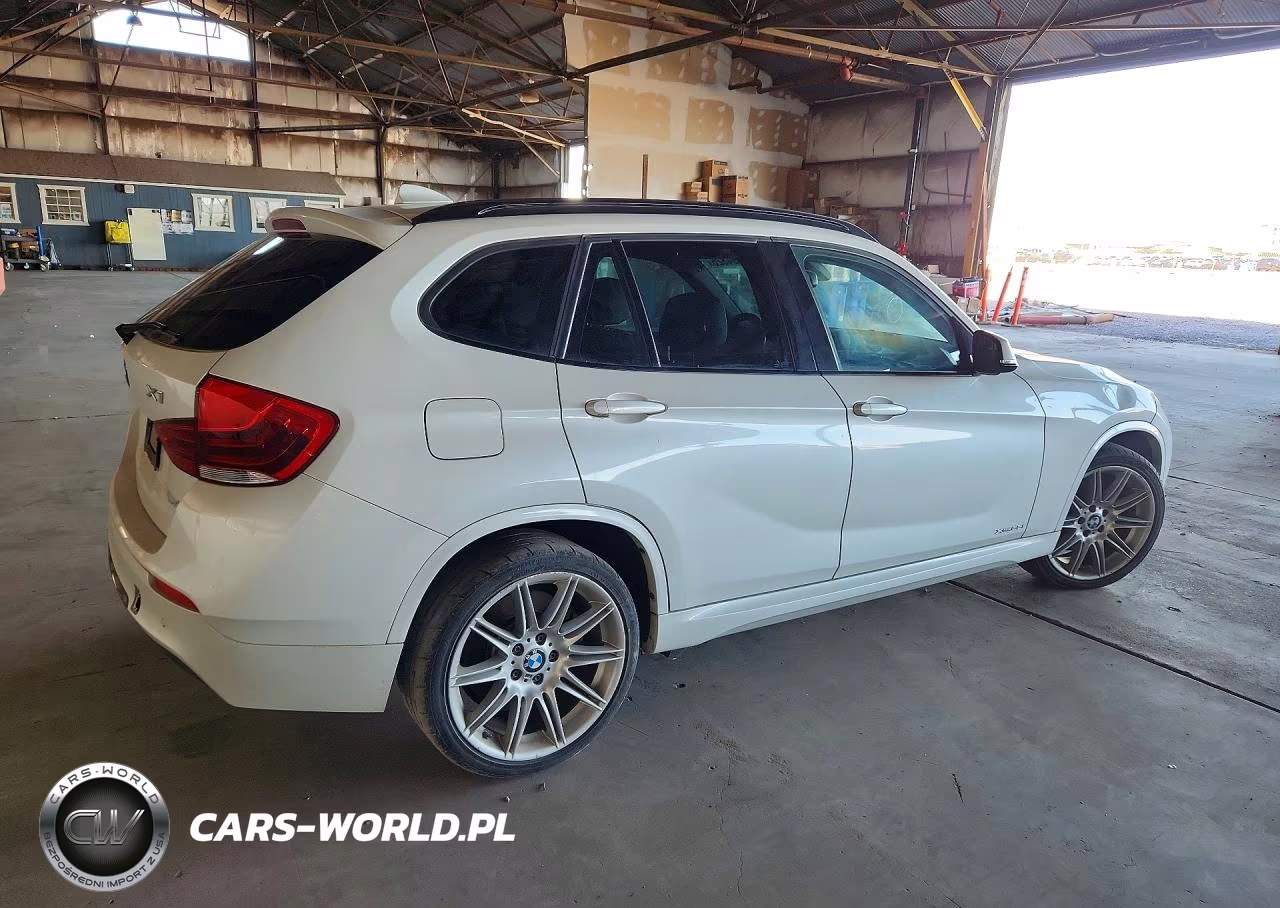 2015 BMW X1 xDrive35I VIN:WBAVM5C5XFVV94491 - 3