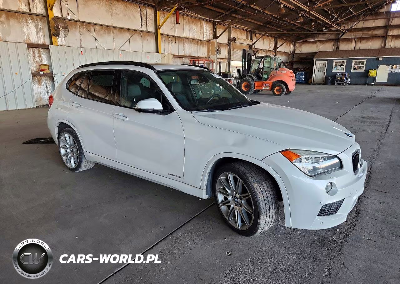 2015 BMW X1 xDrive35I VIN:WBAVM5C5XFVV94491 - 4