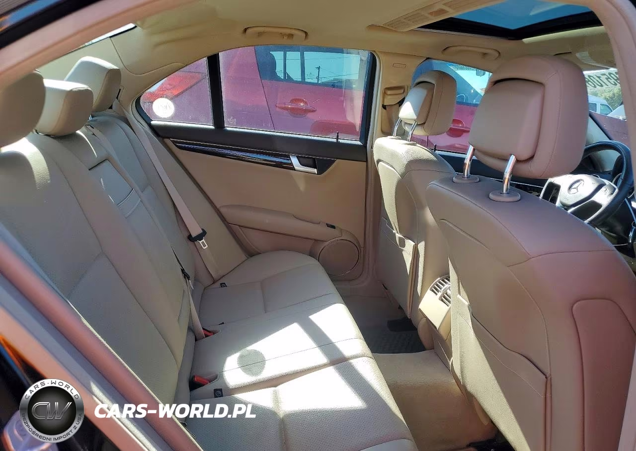 2013 Mercedes-Benz C 300 4Matic VIN:WDDGF8AB1DR278666 - 10