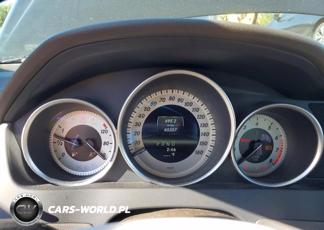 2013 Mercedes-Benz C 300 4Matic VIN:WDDGF8AB1DR278666 - 9