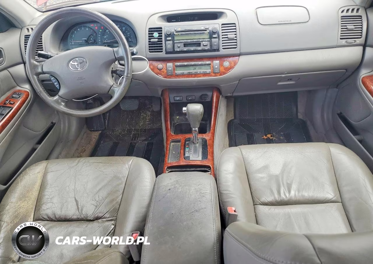 2002 Toyota Camry Xle V6 VIN:4T1BF30K22U004486 - 8