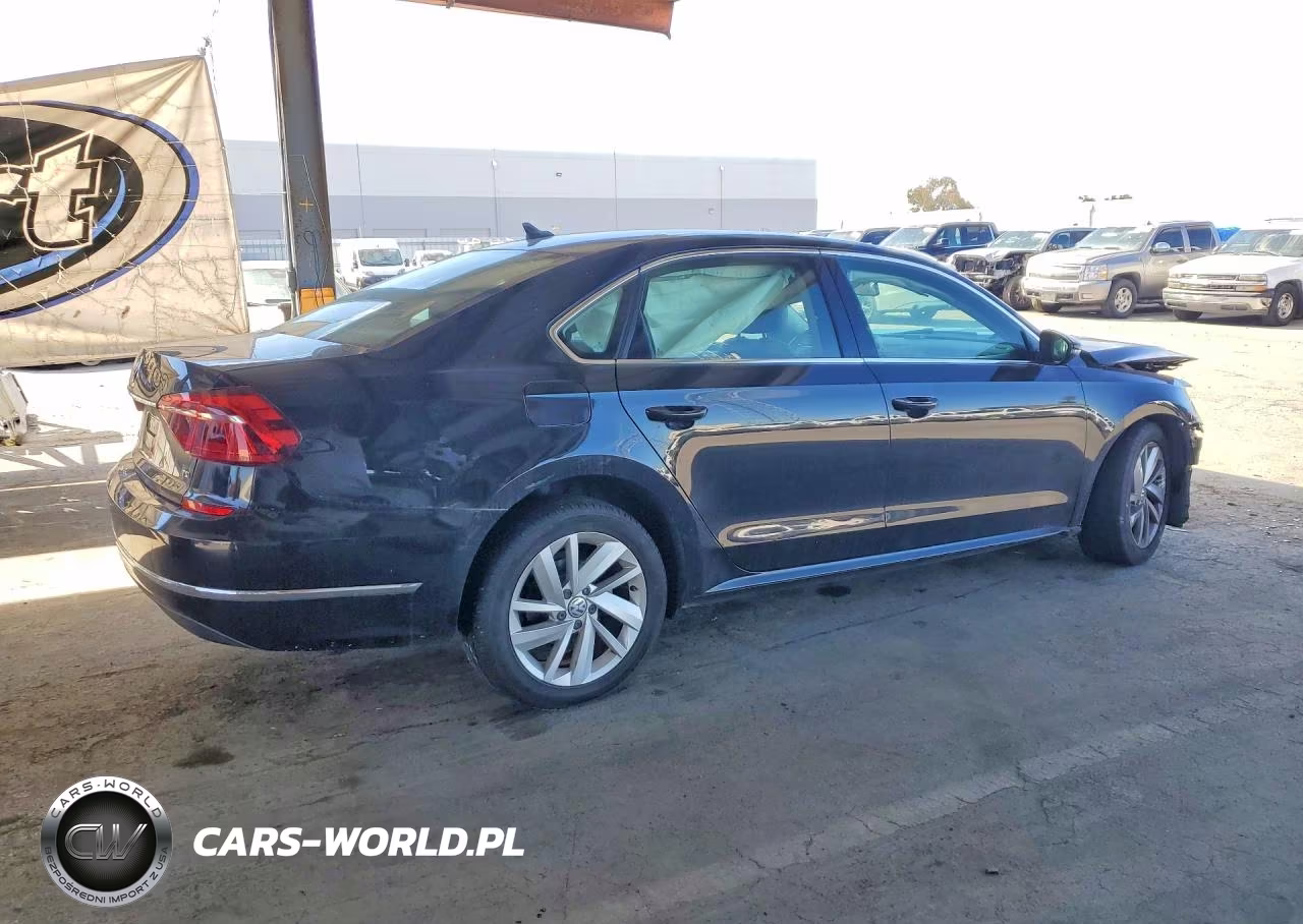 2018 Volkswagen Passat Se VIN:1VWBA7A37JC025868 - 3