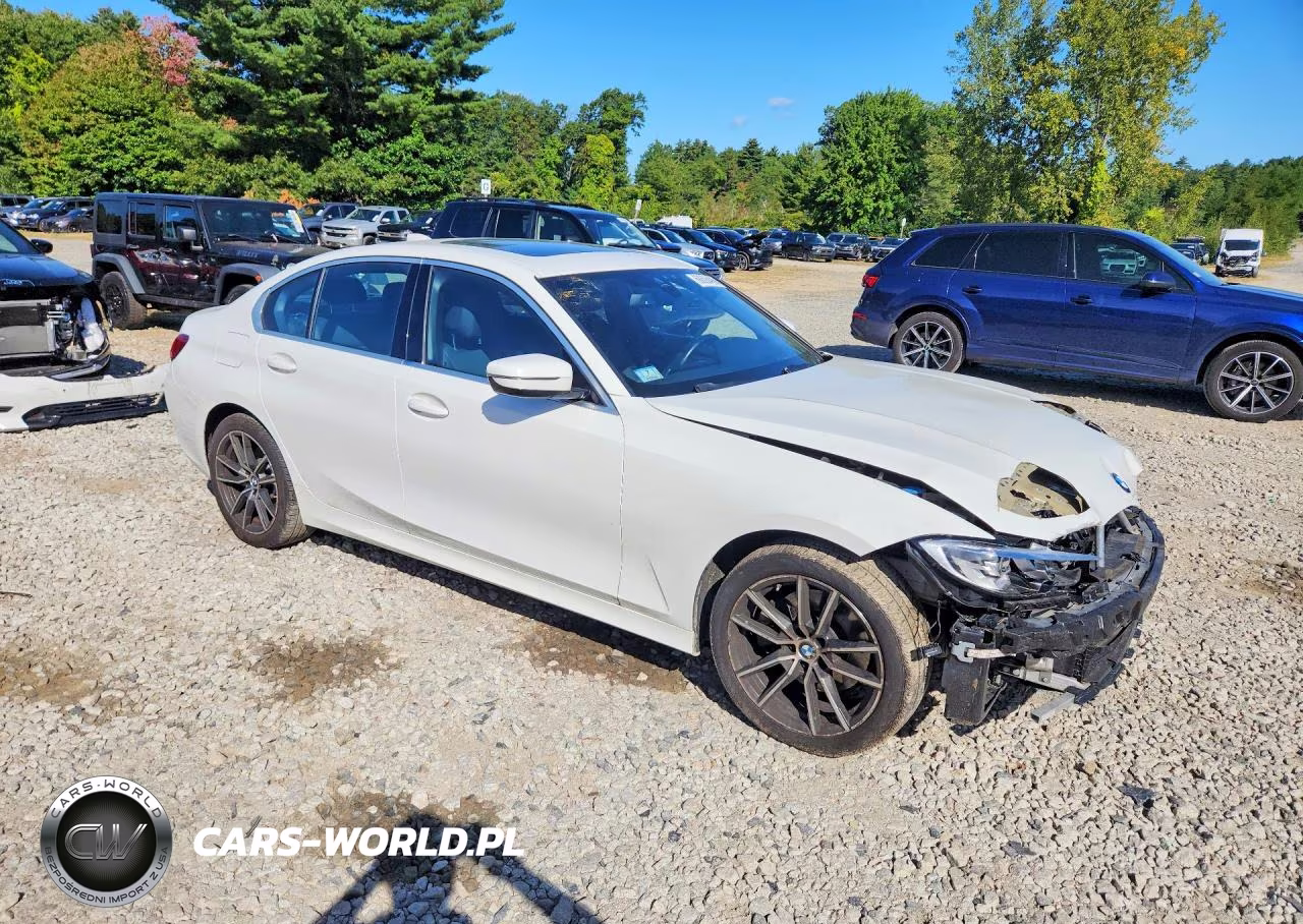 2019 BMW 330Xi VIN:WBA5R7C51KAJ85617 - 4