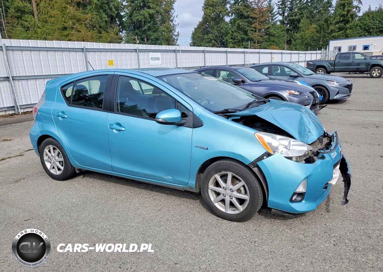 2012 Toyota Prius C Four VIN:JTDKDTB34C1014357 - 4