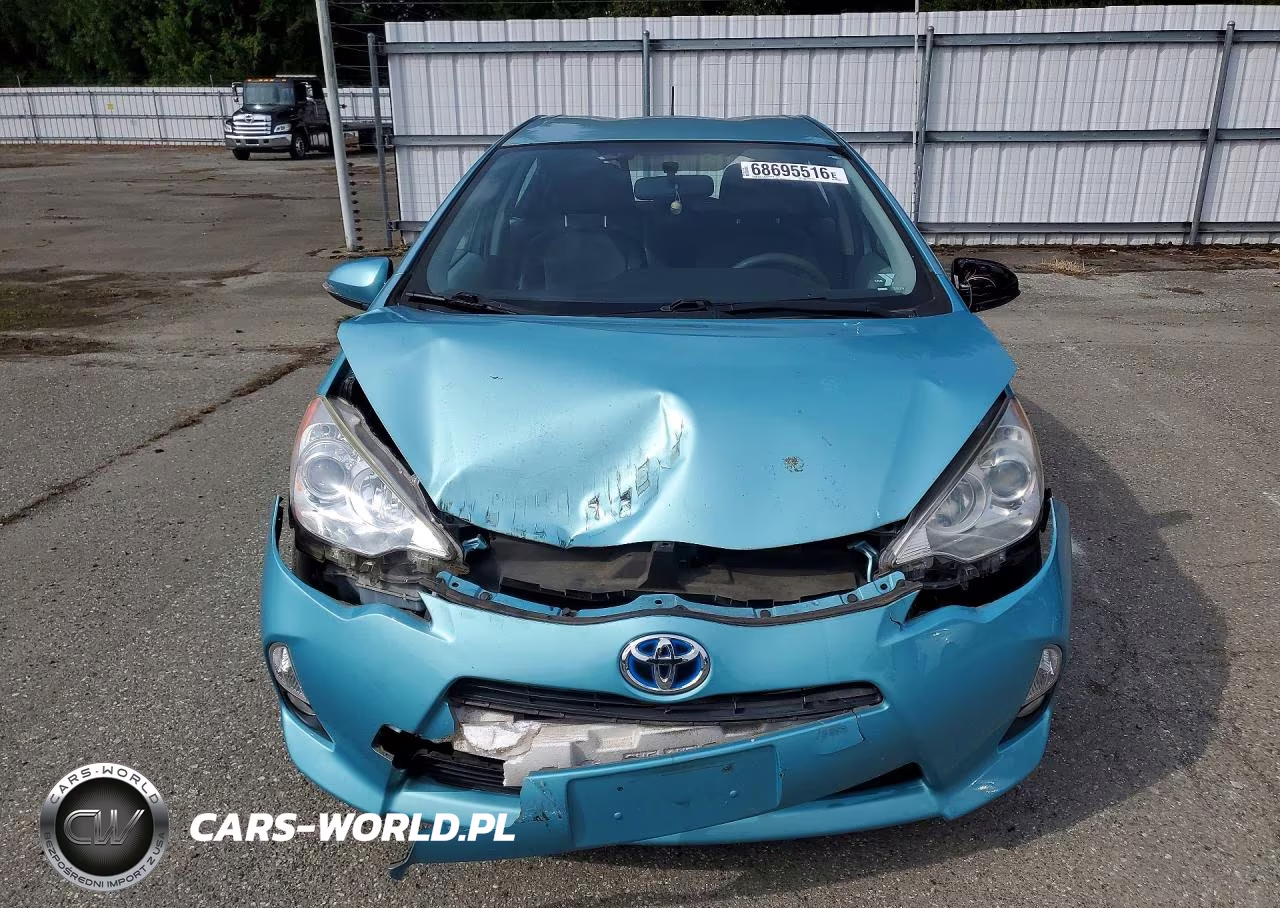 2012 Toyota Prius C Four VIN:JTDKDTB34C1014357 - 5