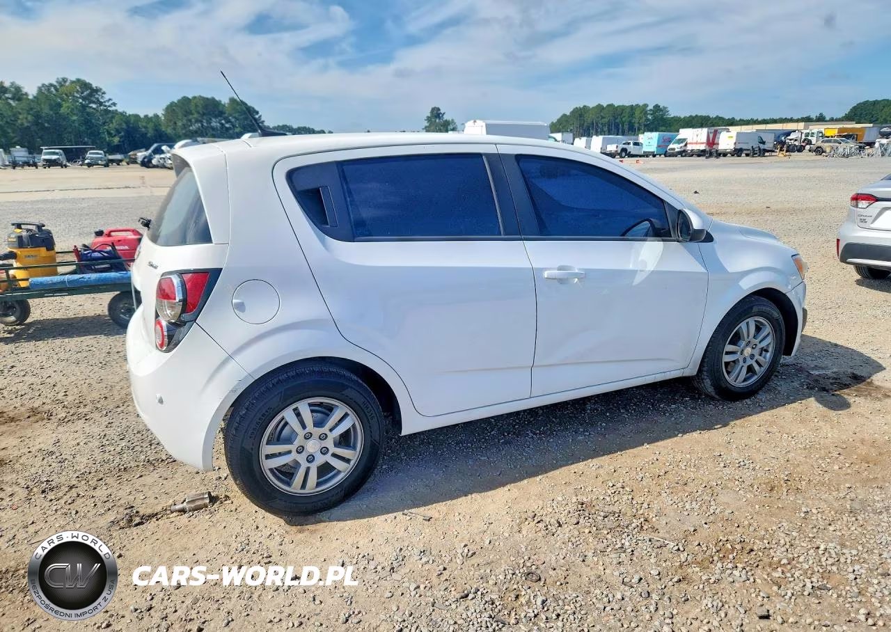 2014 Chevrolet Sonic Ls VIN:1G1JA6SH1E4183814 - 3