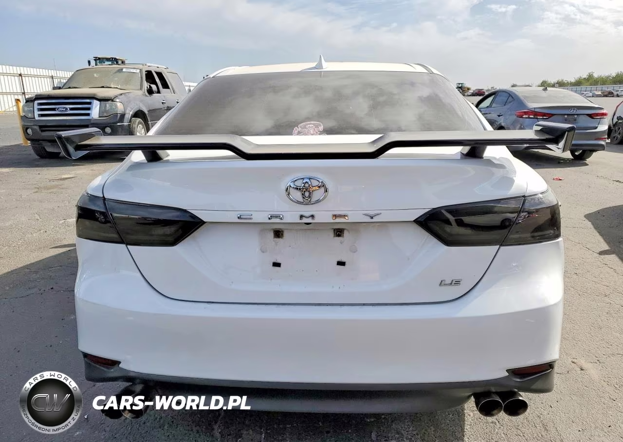 2019 Toyota Camry Le VIN:4T1B11HK7KU254247 - 6
