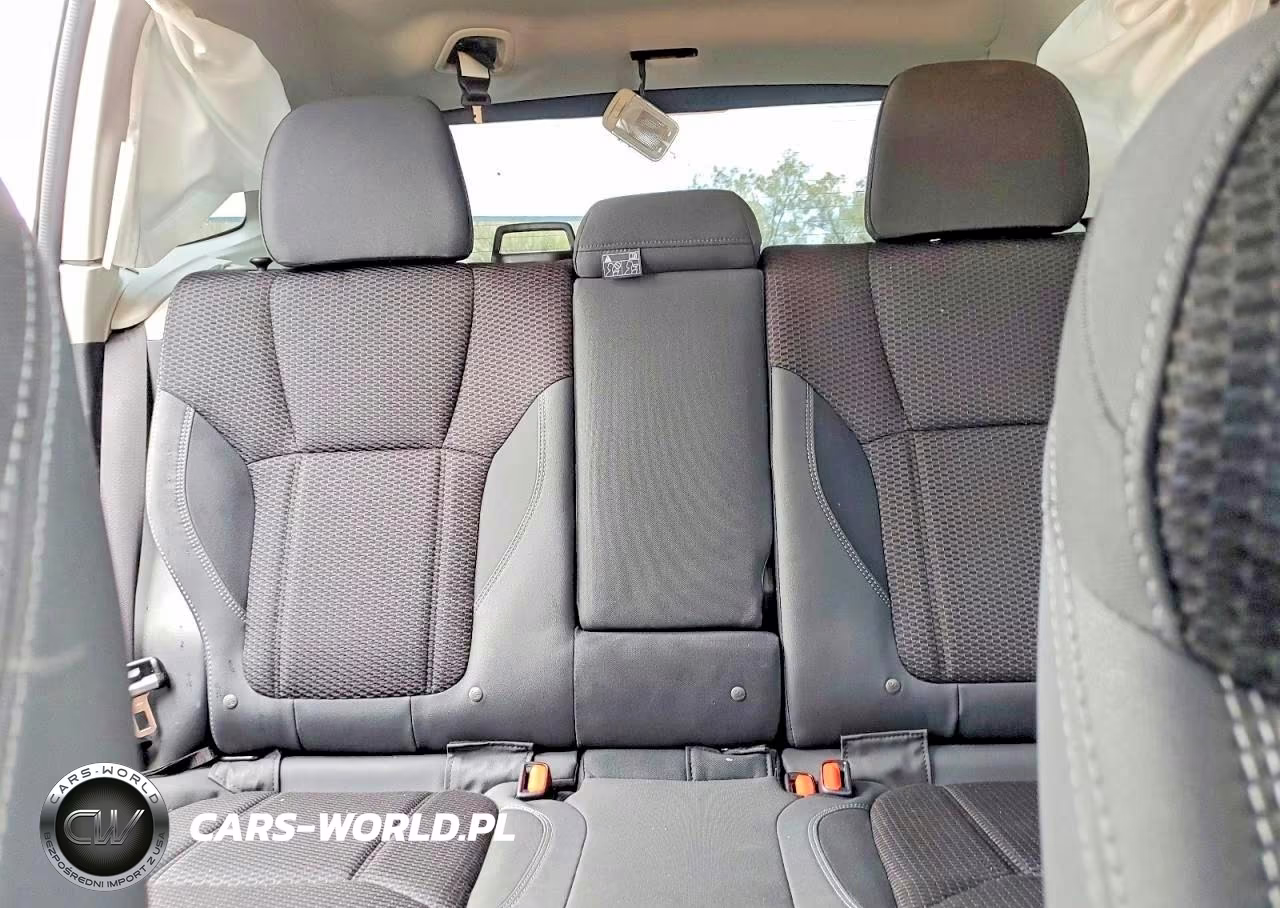 2019 Subaru Forester Premier VIN:JF1SKAEC7KH450715 - 10