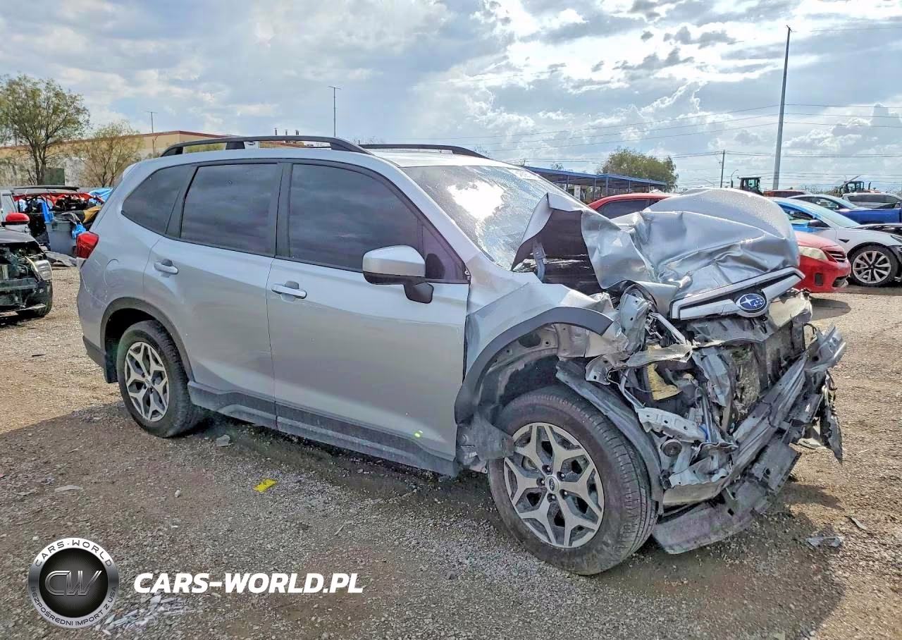2019 Subaru Forester Premier VIN:JF1SKAEC7KH450715 - 4