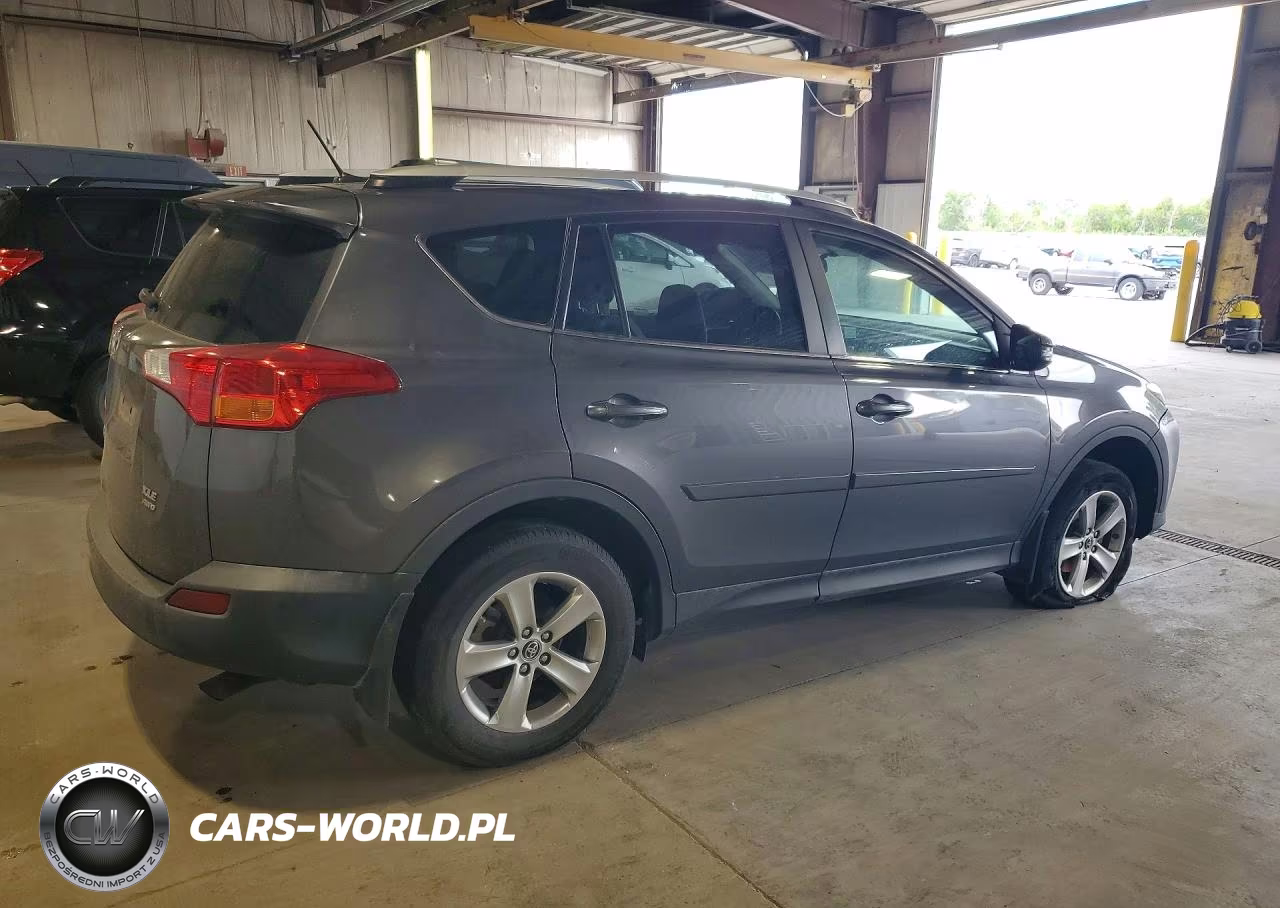 2015 Toyota Rav4 Xle VIN:2T3RFREV0FW232164 - 3