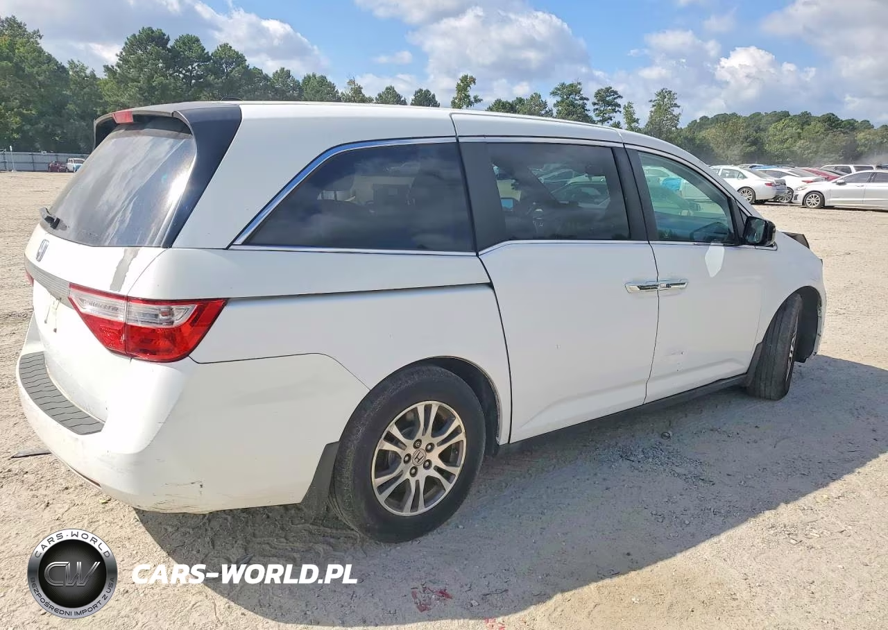 2011 Honda Odyssey Exl VIN:5FNRL5H69BB096381 - 3