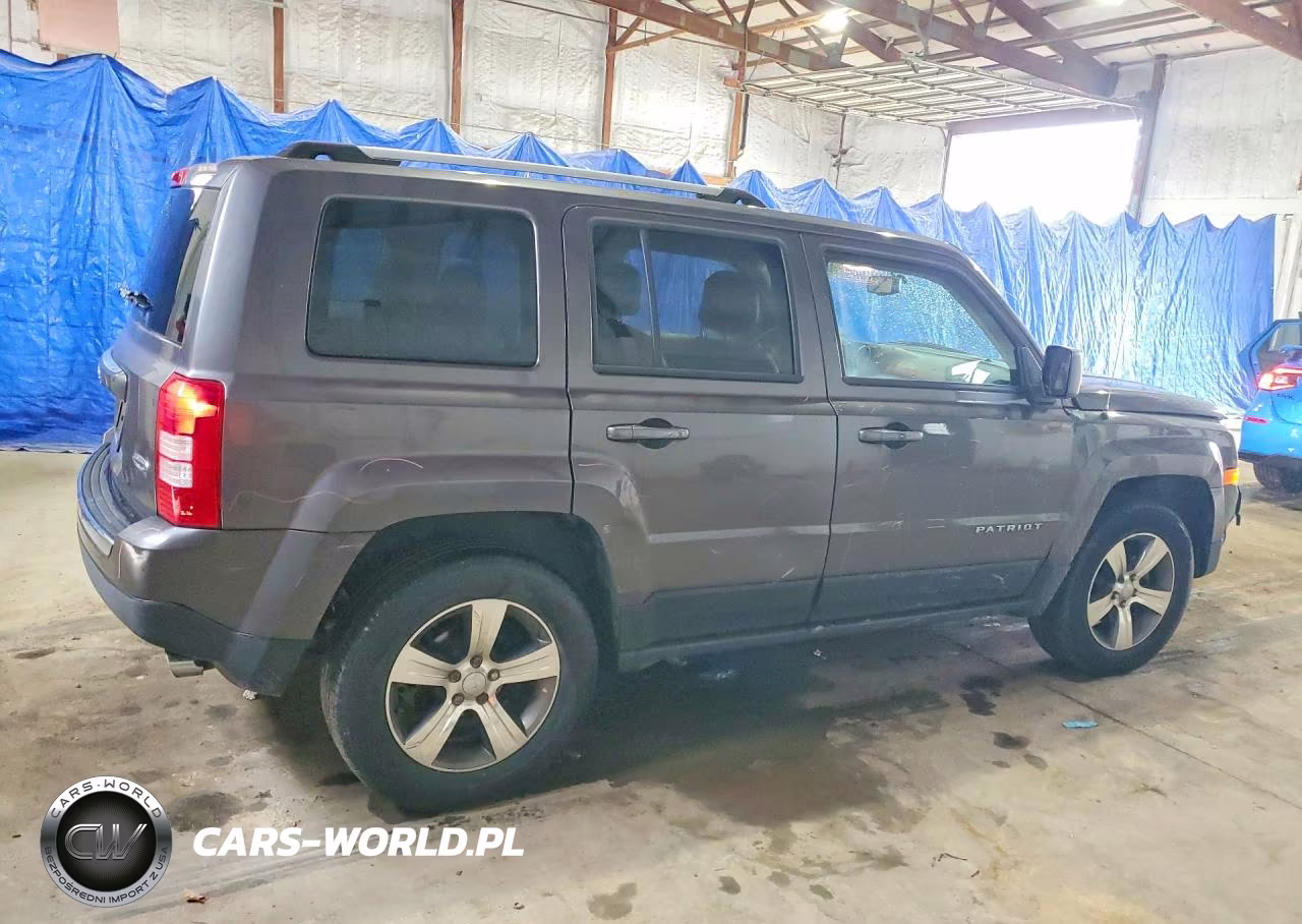2016 Jeep Patriot Latitude VIN:1C4NJRFB6GD746990 - 3