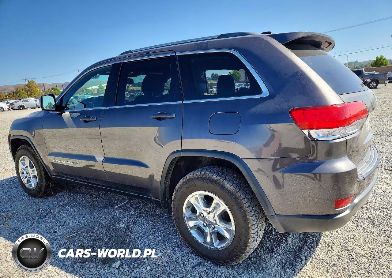 2015 Jeep Grand Cherokee Laredo VIN:1C4RJEAG2FC740007 - 2