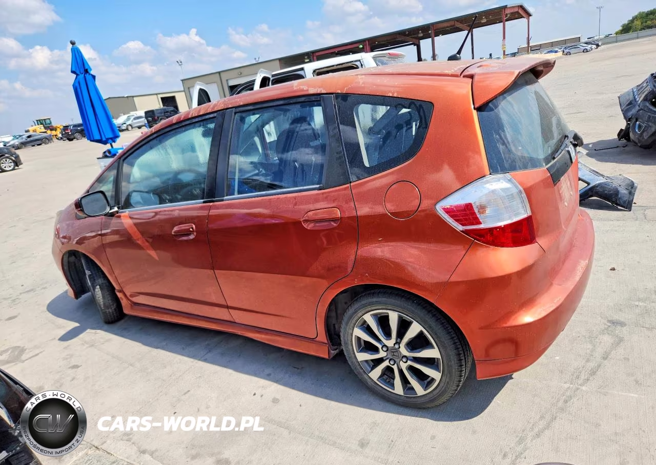 2012 Honda Fit Sport VIN:JHMGE8H53CC012806 - 2