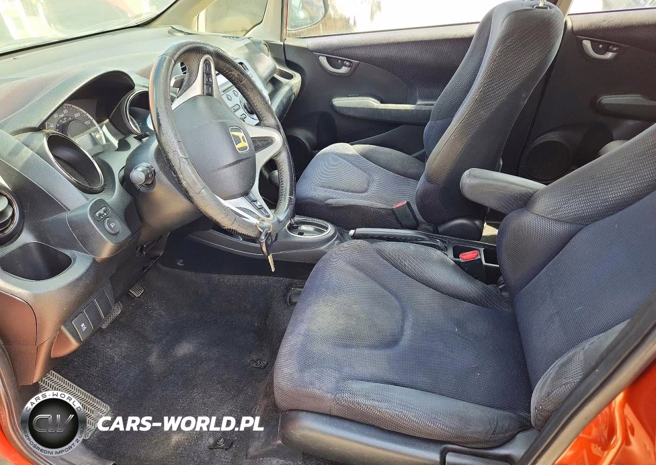2012 Honda Fit Sport VIN:JHMGE8H53CC012806 - 7