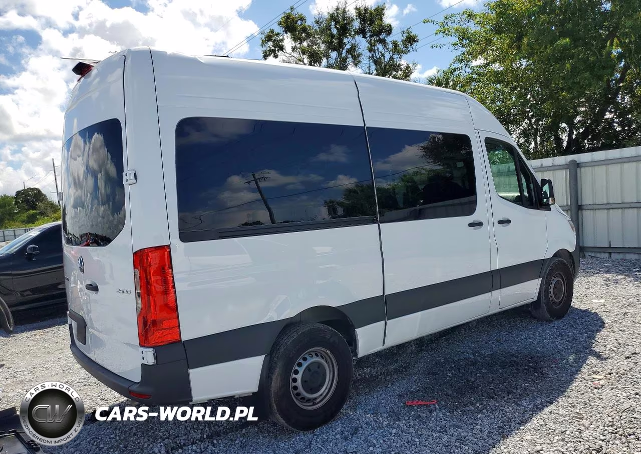 2025 Mercedes-Benz Sprinter 2500 VIN:W1Z4KFHYXST228962 - 3