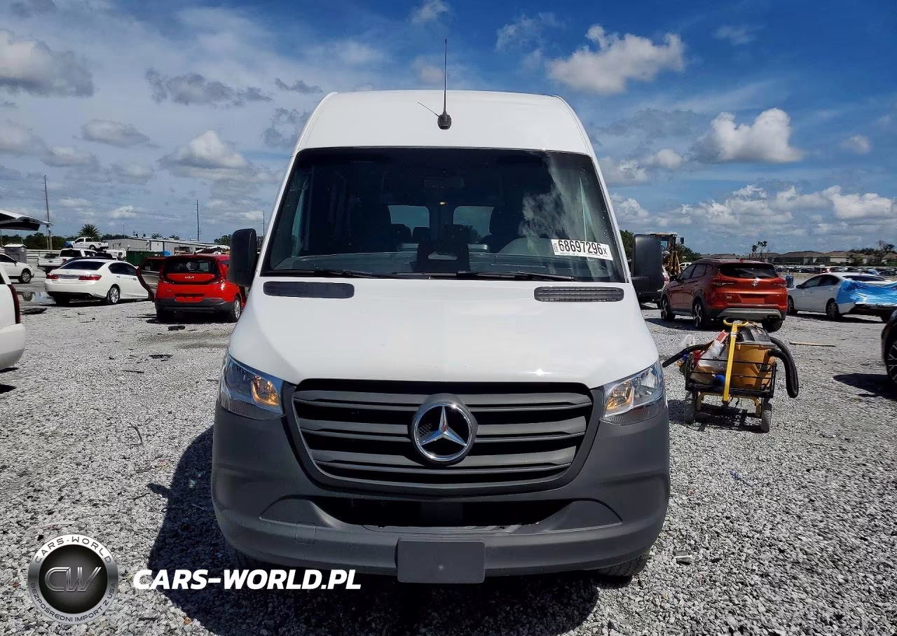 2025 Mercedes-Benz Sprinter 2500 VIN:W1Z4KFHYXST228962 - 5