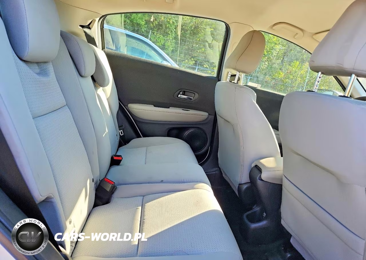 2021 Honda Hr-V Lx VIN:3CZRU6H30MM737581 - 11