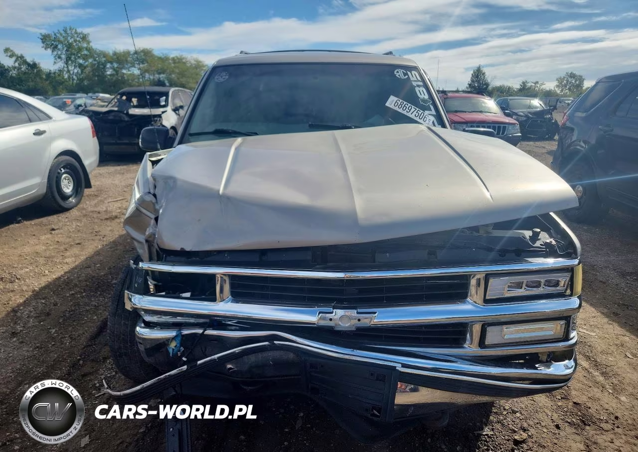 1999 Chevrolet Tahoe K1500 VIN:1GNEK13R7XJ543941 - 5