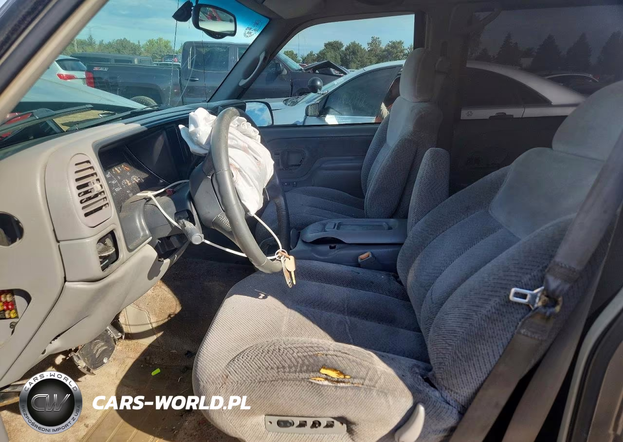 1999 Chevrolet Tahoe K1500 VIN:1GNEK13R7XJ543941 - 7