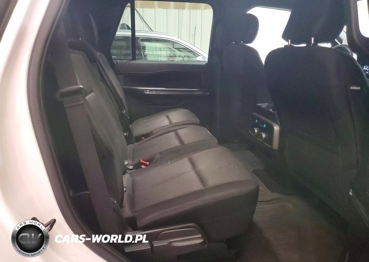 2018 Ford Expedition Xlt VIN:1FMJU1JT8JEA29026 - 11