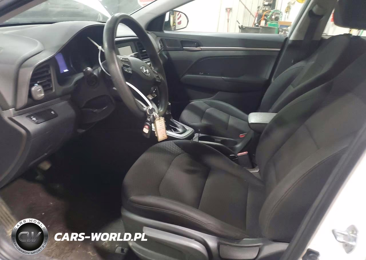 2019 Hyundai Elantra Se VIN:5NPD74LFXKH471227 - 7