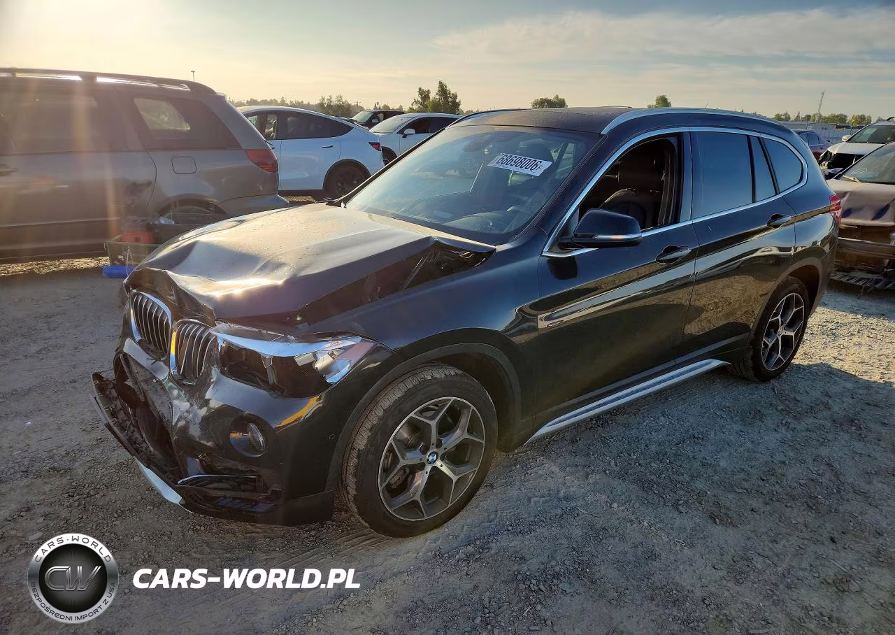 2018 BMW X1 xDrive28I VIN:WBXHT3C32J5L28965 - 1