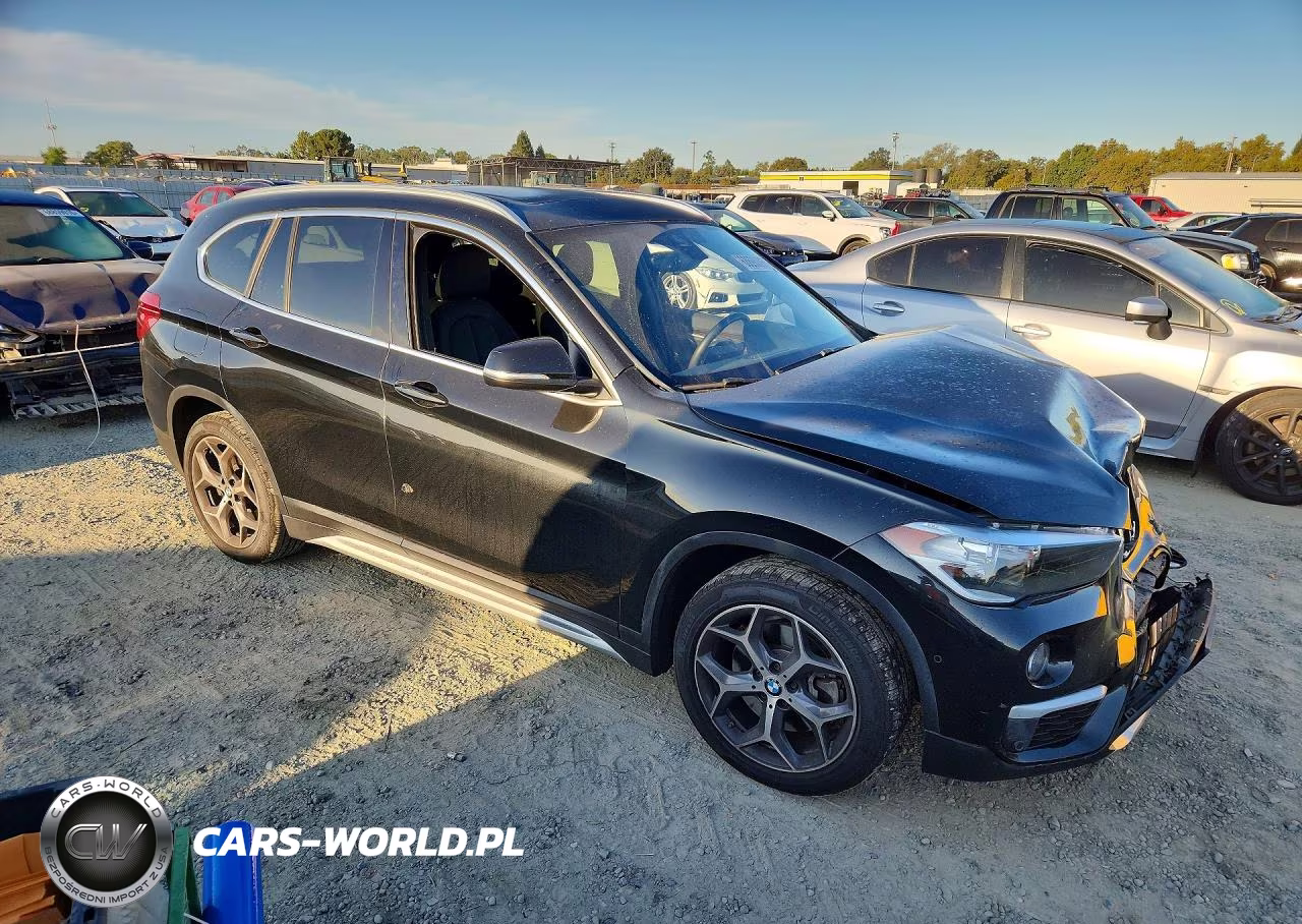 2018 BMW X1 xDrive28I VIN:WBXHT3C32J5L28965 - 4